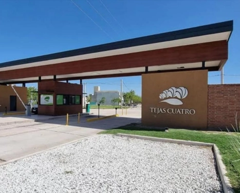 Venta de Terreno 608 m2 Barrio cerrado La Tejas 4