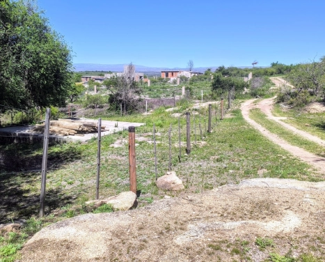 Lote 903 m2 con platea-  Bialet Masse, B° Mirador del Lago