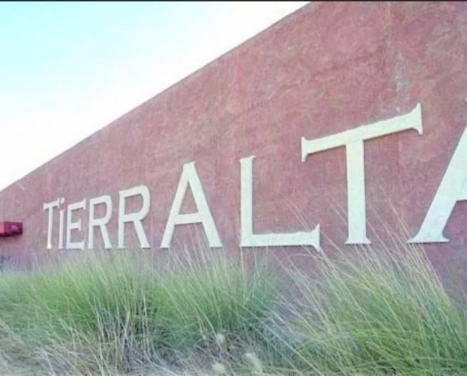 LOTE EN BARRIO TIERRA ALTA COMARCA SERRANA.