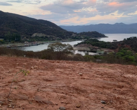DIQUE CABRA CORRAL Lotes con llegada al agua