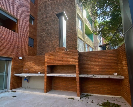 Venta | Departamento 1 Dormitorio con Enorme Patio Exclusivo con Parrillero | Ov Lagos 1269