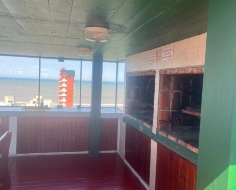 HERMOSO DEPARTAMENTO 2 AMBIENTES 1° PISO EN INMEJORABLE ZONA - GESELL CENTRO - 112 Y AV. 1