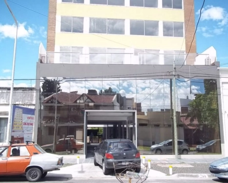 Depto centrico con cochera