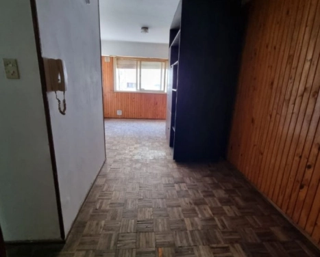 Mitre 2400, oportunidad, monoambiente, a reciclar.
