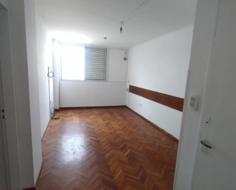 Departamento tres dormitorios centrico con cochera