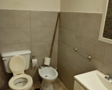 EN VENTA DEPARTAMENTO DE DOS DORMITORIOS ZONA CENTRO DENTRO BOULEVARES !