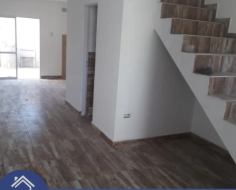 VENDE: Duplex a estrenar calle Juan Soldado,