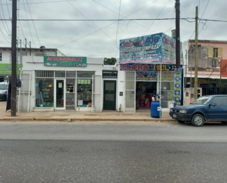 REBAJADO DPTO + 2 LOCALES COMERCIALES EN VENTA EXCELENTE OPORTUNIDAD DE INVERSION
